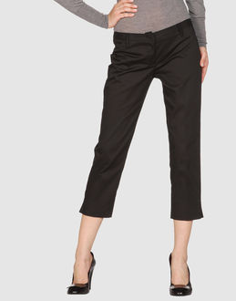 PRADA - PANTALONS - Pantalons corsaires sur YOOX.COM