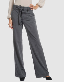 Guess By Marciano :  - PANTALONS - Pantalons classiques