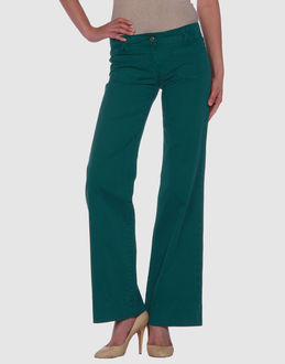 DANIELE ALESSANDRINI DENIM - PANTALONS - Pantalons - sur YOOX.COM-Gabardine Taille avec passants Fermeture avec fermeture éclair et boutons Cinq poches Ligne jambe évasée Logo dans le dos Gabardine Tissé 100% coton