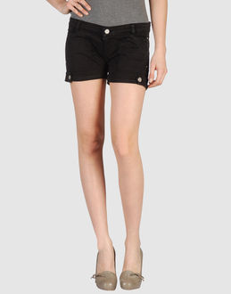  - pantalons - shorts - sur yoox.com