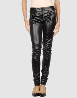 DIANE VON FURSTENBERG Casual pants - Item 36177703