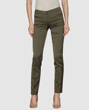 TRUE ROYAL - PANTALONES - Pantalones en YOOX.COM