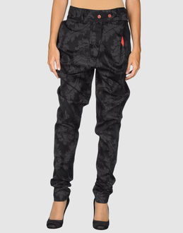VIVIENNE WESTWOOD RED LABEL Casual pants - Item 36200565