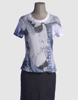 KRIZIA JEANS - TOPS - T-shirts manches courtes sur YOOX.COM