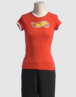 MENAGE A TROIS - TOPS - T-shirts manches courtes sur YOOX.COM