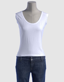 T-SKIN - TOPS - T-shirts sans manches sur YOOX.COM