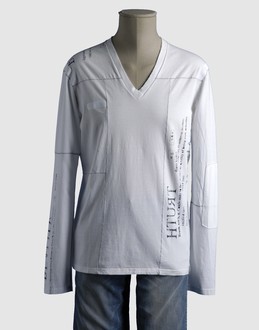 NEIL BARRETT - TOPS - T-shirts manches longues sur YOOX.COM