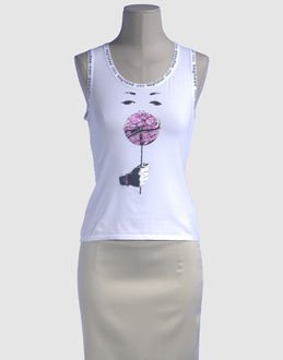 C'N'C' COSTUME NATIONAL - TOPS - T-shirts sans manches sur YOOX.COM