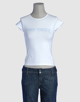 FREE SPIRIT - TOPS - T-shirts manches courtes sur YOOX.COM