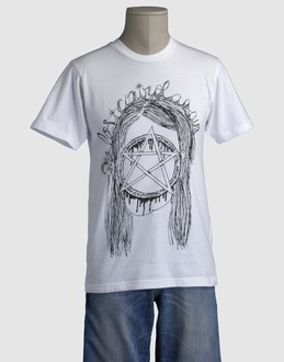 SURFACE TO AIR - TOPS - T-shirts manches courtes sur YOOX.COM