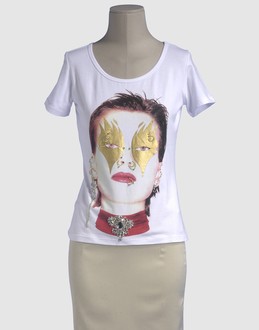 TRUST TOILETTE - TOPS - T-shirts manches courtes sur YOOX.COM