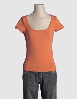 BIKKEMBERGS - TOPS - T-shirts manches courtes - SUR YOOX.COM