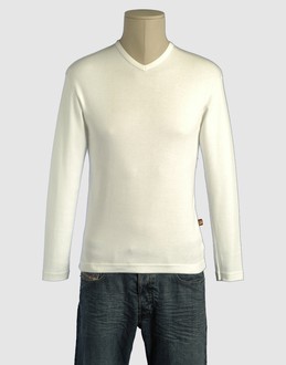 JEORDIE'S - TOPS - T-shirts manches longues sur YOOX.COM