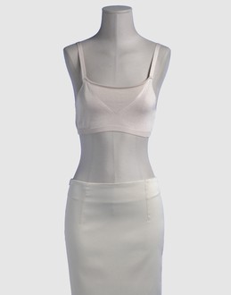 HAUTE - TOPS - Tops sur YOOX.COM
