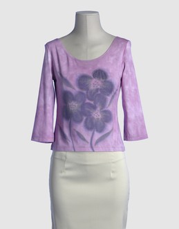 ANDREA FENZI - TOPS - T-shirts manches longues sur YOOX.COM