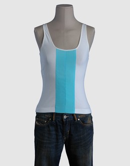 NARCISO RODRIGUEZ - TOPS - T-shirts sans manches sur YOOX.COM