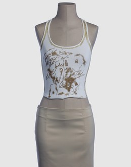 YL FOREVER - TOPS - T-shirts sans manches sur YOOX.COM