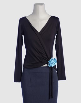GIOTTO - TOPS - T-shirts manches longues sur YOOX.COM