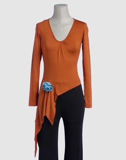 GIOTTO - TOPS - T-shirts manches longues sur YOOX.COM