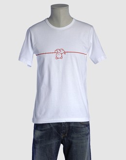 BERNHARD WILLHELM - TOPS - T-shirts manches courtes sur YOOX.COM