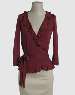 CHEAP & CHIC MOSCHINO - TOPS - T-shirts manches longues sur YOOX.COM