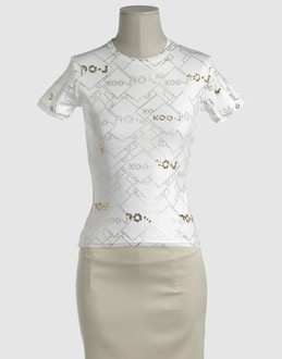 KOO-J - TOPS - T-shirts manches courtes sur YOOX.COM