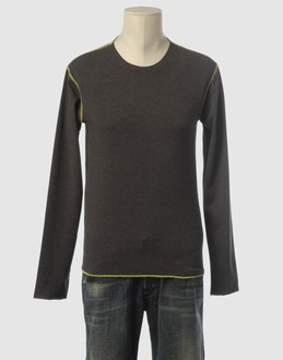 HOMECORE - TOPS - T-shirts manches longues sur YOOX.COM