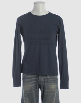 HTC - TOPS - T-shirts manches longues sur YOOX.COM