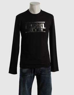 DADOKI - TOPS - T-shirts manches longues sur YOOX.COM