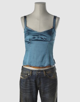 EASTON PEARSON - TOPWEAR - Tops su YOOX.COM