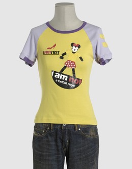 I AM NOT A FOOTBALL PLAYER - TOPS - T-shirts manches courtes sur YOOX.COM