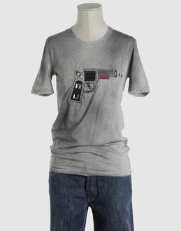 PRADA - TOPS - T-shirts manches courtes - SUR YOOX.COM