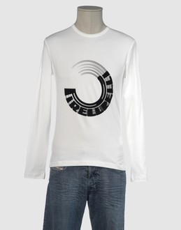 P. BY PIRELLI - TOPS - T-shirts manches longues sur YOOX.COM