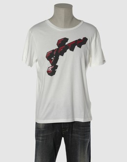 55 DSL - TOPS - T-shirts manches courtes sur YOOX.COM