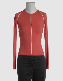 ALESSANDRO DE BENEDETTI - TOPS - T-shirts manches longues sur YOOX.COM