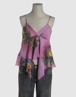 Tops - F�R - - VOYAGE -