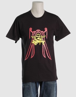 SURFACE TO AIR - TOPS - T-shirts manches courtes sur YOOX.COM