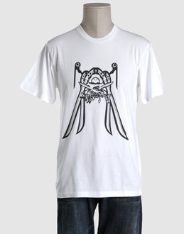 SURFACE TO AIR - TOPS - T-shirts manches courtes sur YOOX.COM