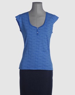 Confronta prezzi Stussy topwear t-shirt senza maniche su yoox.com
