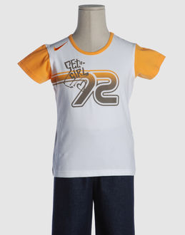 Confronta prezzi Nike topwear t-shirt maniche corte su yoox.com