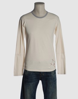 MARITHE F. GIRBAUD TOPWEAR T-shirt maniche lunghe su YOOX.COM