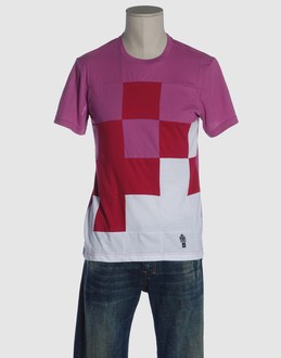 GSUS SINDUSTRIES TOPWEAR T-shirt maniche corte su YOOX.COM