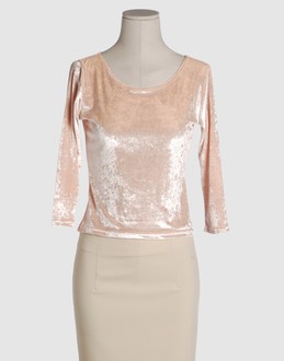 Confronta prezzi Charlott topwear t-shirt maniche lunghe su yoox.com