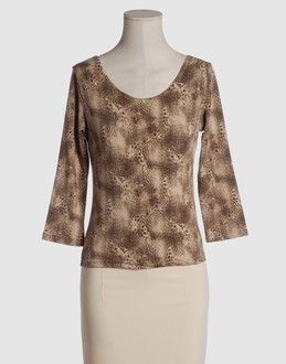 Confronta prezzi Charlott topwear t-shirt maniche lunghe su yoox.com