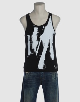 DKNY JEANS TOPWEAR T-shirt senza maniche su YOOX.COM