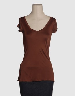 HOLIDAY IN TOPWEAR T-shirt maniche corte su YOOX.COM