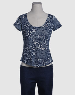 Confronta prezzi Krizia jeans topwear t-shirt maniche corte su yoox.com