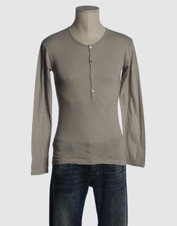 NICOLO CESCHI BERRINI TOPWEAR T-shirt maniche lunghe su YOOX.COM
