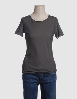 Confronta prezzi East topwear t-shirt maniche corte su yoox.com