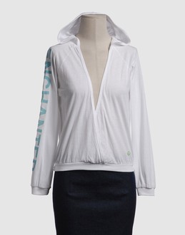 Confronta prezzi Emerge topwear t-shirt maniche lunghe su yoox.com